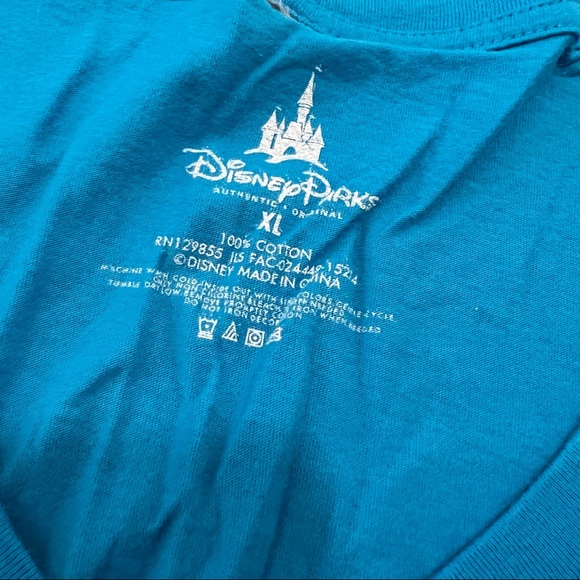 Disney Parks Typhoon Lagoon Women’s V-Neck Tee - Picture 3 of 3